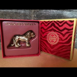 Roar DanaBuchanan Lion Gold Tone Pill box Figurine